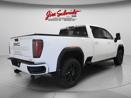2024 GMC Sierra 2500 AT4