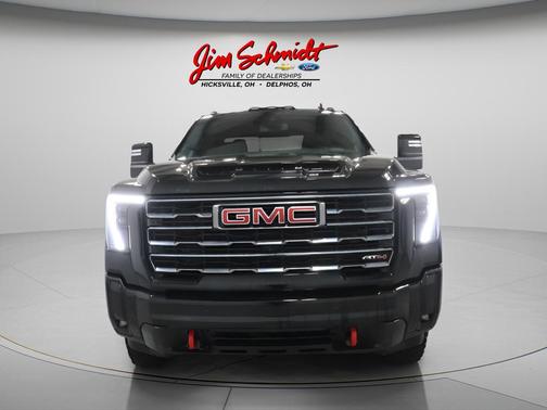 Onyx Black 2025 GMC Sierra 2500 AT4