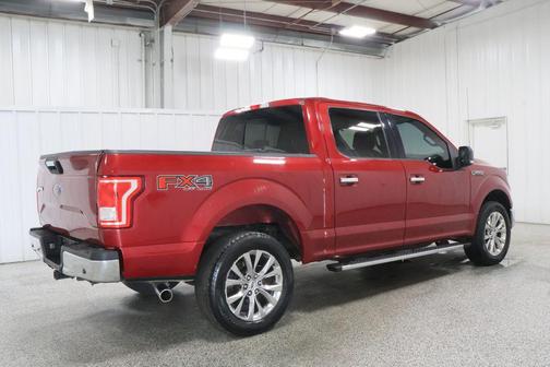 Ruby Red Metallic Tinted Clearcoat 2017 Ford F-150 XLT