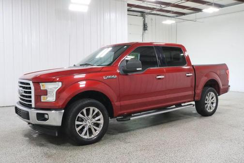 Ruby Red Metallic Tinted Clearcoat 2017 Ford F-150 XLT