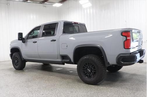 2025 Chevrolet Silverado 2500 4WD Crew Cab Standard Bed ZR2