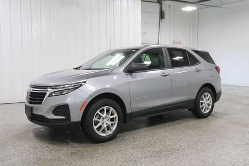 Sterling Gray Metallic 2024 Chevrolet Equinox LS