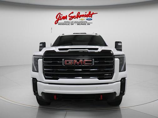 Summit White 2025 GMC Sierra 2500 AT4