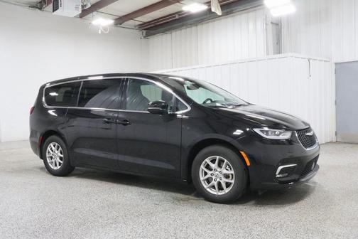 2025 Chrysler Pacifica L