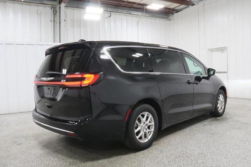 2025 Chrysler Pacifica L