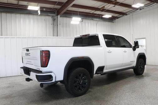 2024 GMC Sierra 2500 AT4