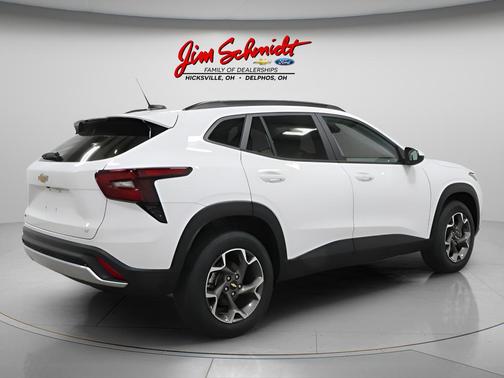 Summit White 2026 Chevrolet Trax LT