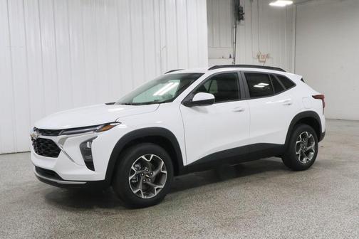 Summit White 2026 Chevrolet Trax LT