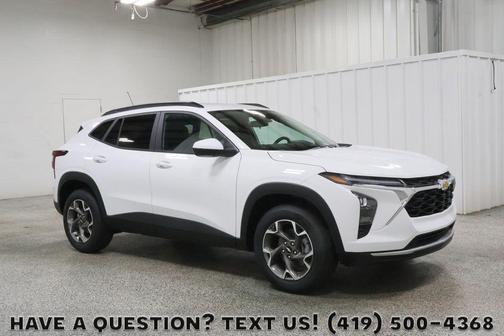 Summit White 2026 Chevrolet Trax LT