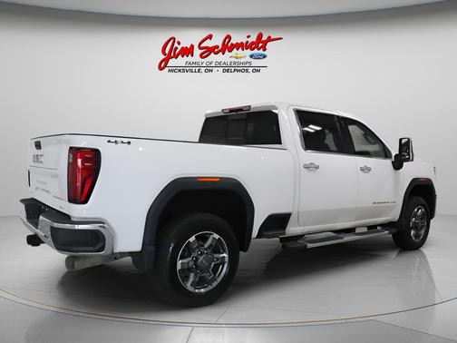 Summit White 2025 GMC Sierra 2500 SLT