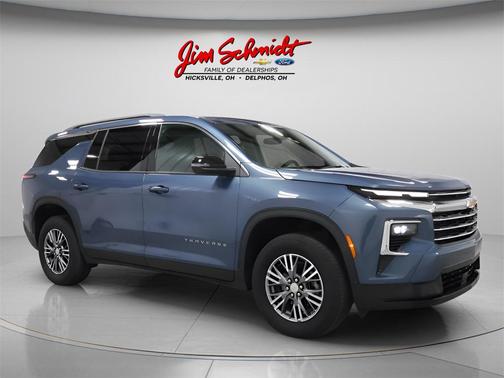 2025 Chevrolet Traverse LT