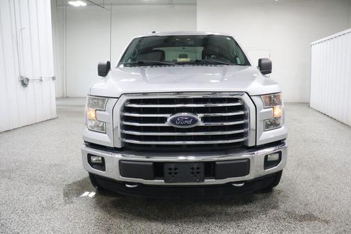 Ruby Red Metallic Tinted Clearcoat 2016 Ford F-150 XLT