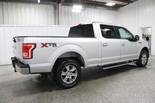 Ruby Red Metallic Tinted Clearcoat 2016 Ford F-150 XLT