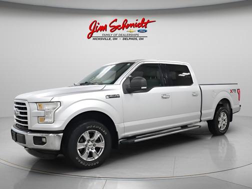 Ruby Red Metallic Tinted Clearcoat 2016 Ford F-150 XLT