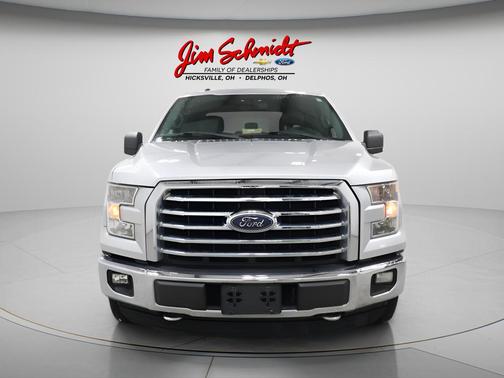 Ruby Red Metallic Tinted Clearcoat 2016 Ford F-150 XLT