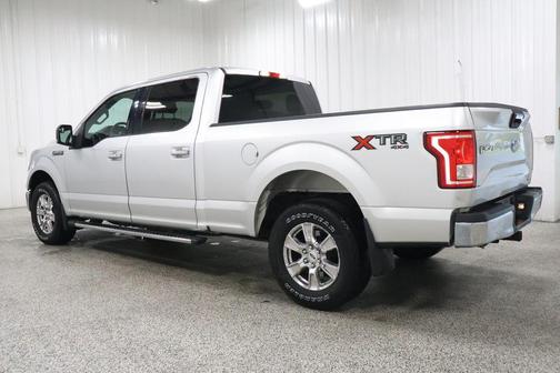 Ruby Red Metallic Tinted Clearcoat 2016 Ford F-150 XLT