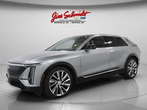 Argent Silver Metallic 2025 Cadillac LYRIQ Luxury