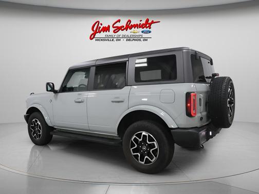 Cactus Gray 2023 Ford Bronco Outer Banks