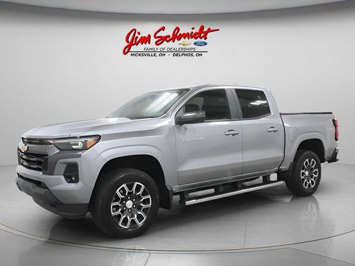 Sterling Gray Metallic 2023 Chevrolet Colorado LT