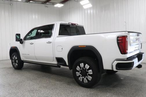 2024 GMC Sierra 2500 Denali