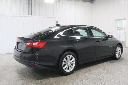 Mosaic Black Metallic 2023 Chevrolet Malibu FWD 1LT