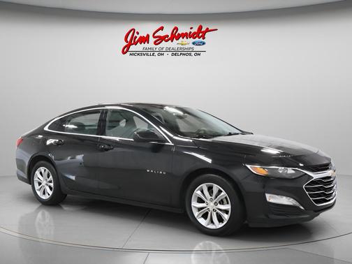 Mosaic Black Metallic 2023 Chevrolet Malibu FWD 1LT