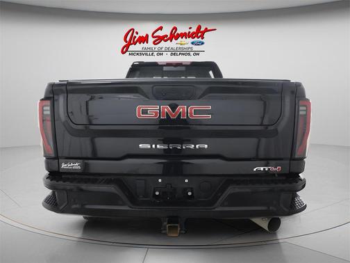 2024 GMC Sierra 2500 AT4