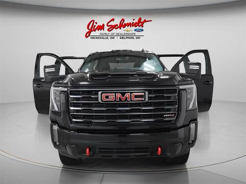 2024 GMC Sierra 2500 AT4