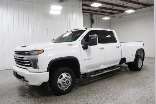 2022 Chevrolet Silverado 3500 High Country