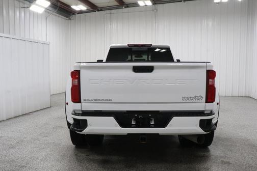 2022 Chevrolet Silverado 3500 High Country