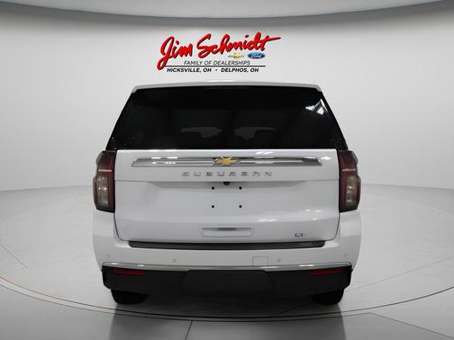 Summit White 2024 Chevrolet Suburban LT