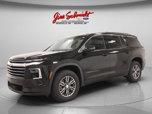 Mosaic Black Metallic 2026 Chevrolet Traverse LT