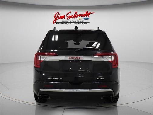 2021 GMC Acadia Denali