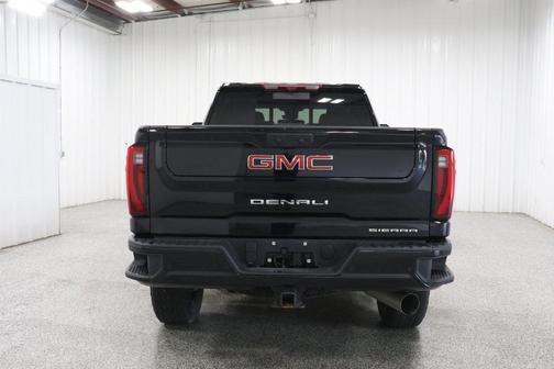 2024 GMC Sierra 2500 Denali
