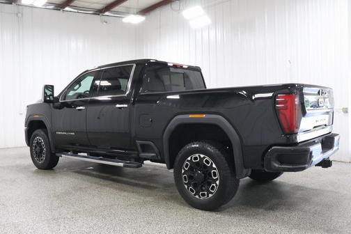 2024 GMC Sierra 2500 Denali