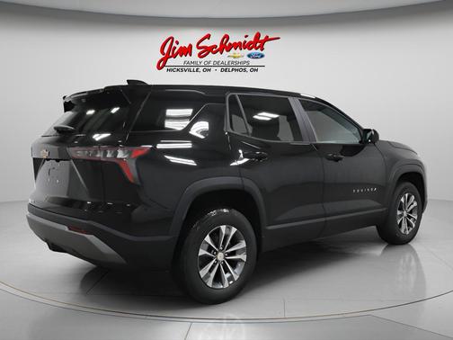Mosaic Black Metallic 2026 Chevrolet Equinox 1LT