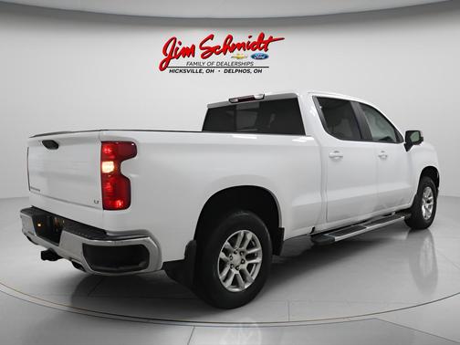 Summit White 2024 Chevrolet Silverado 1500 LT