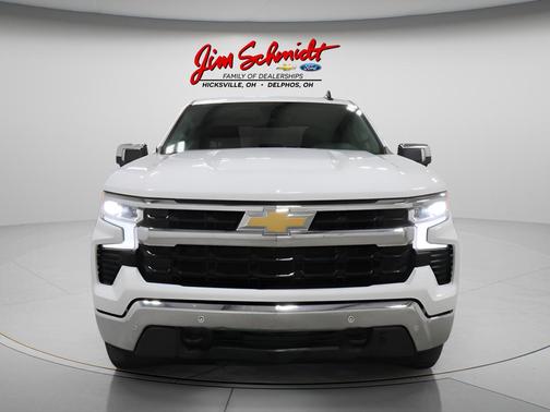Summit White 2024 Chevrolet Silverado 1500 LT