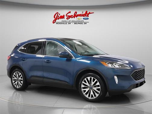 2020 Ford Escape Titanium