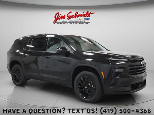 Mosaic Black Metallic 2026 Chevrolet Traverse LT