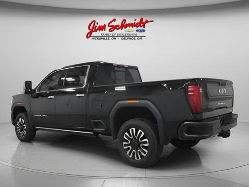 Onyx Black 2025 GMC Sierra 2500 Denali Ultimate