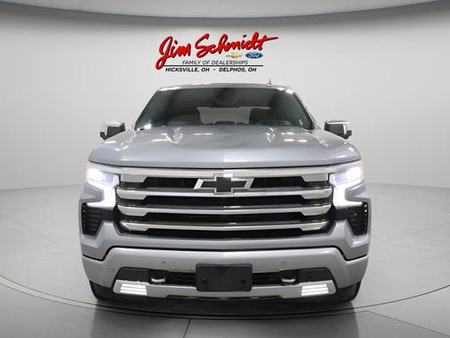 Sterling Grey Metallic 2024 Chevrolet Silverado 1500 High Country