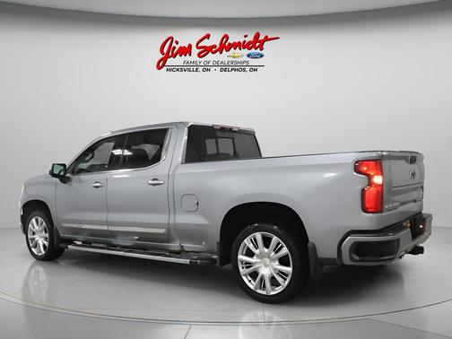 Sterling Grey Metallic 2024 Chevrolet Silverado 1500 High Country