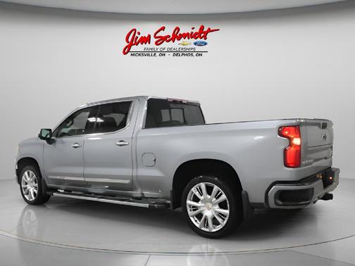 Sterling Grey Metallic 2024 Chevrolet Silverado 1500 High Country