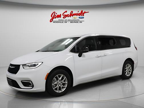 2025 Chrysler Pacifica L