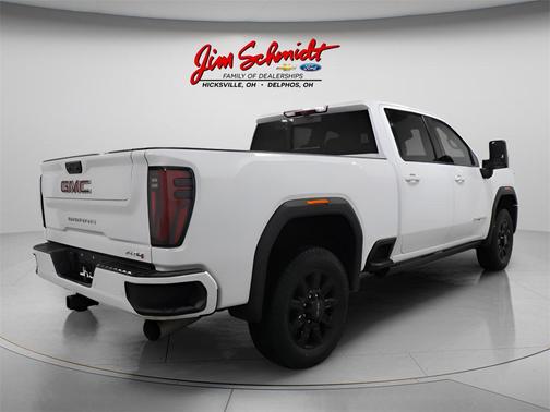 2024 GMC Sierra 2500 AT4