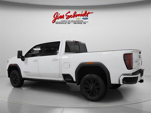 2024 GMC Sierra 2500 AT4