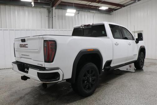 2024 GMC Sierra 2500 AT4