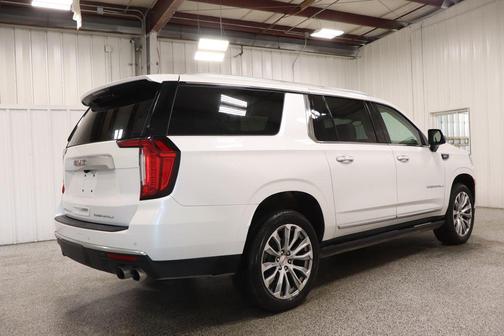 White Frost Tricoat 2023 GMC Yukon XL Denali