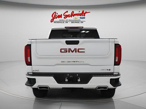 Summit White 2025 GMC Sierra 1500 AT4